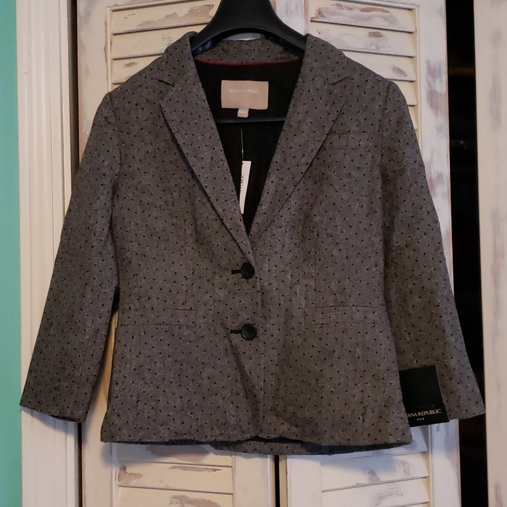 NWT Banana Republic Suit. (Factory Store)